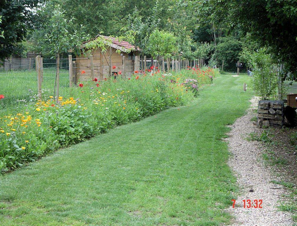Bed and Breakfast Aux Plumes De Grigy Мец Экстерьер фото