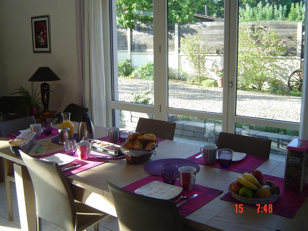 Bed and Breakfast Aux Plumes De Grigy Мец Экстерьер фото